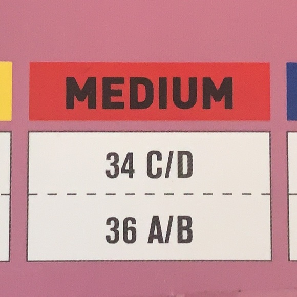 Puma Women's Sports Bra Seamless Removable Cups . - Picture 7 of 9